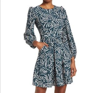 NWT Eliza J long sleeve dress